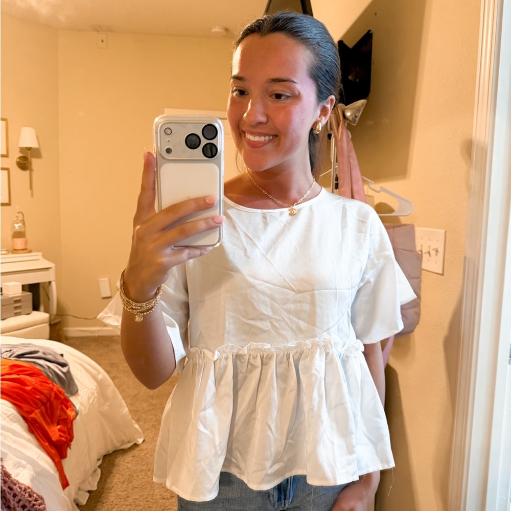 Chic White Ruffle Blouse